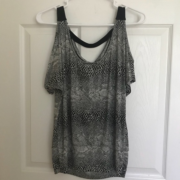 Snakeskin Pattern Top - Picture 2 of 2